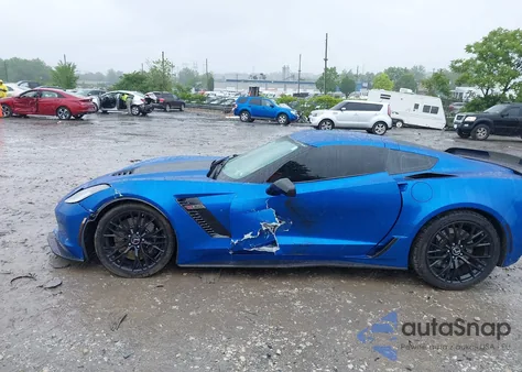 2015 Chevrolet Corvette Z06 z USA, uszkodzony, nr VIN 1G1YU2D61F5603125